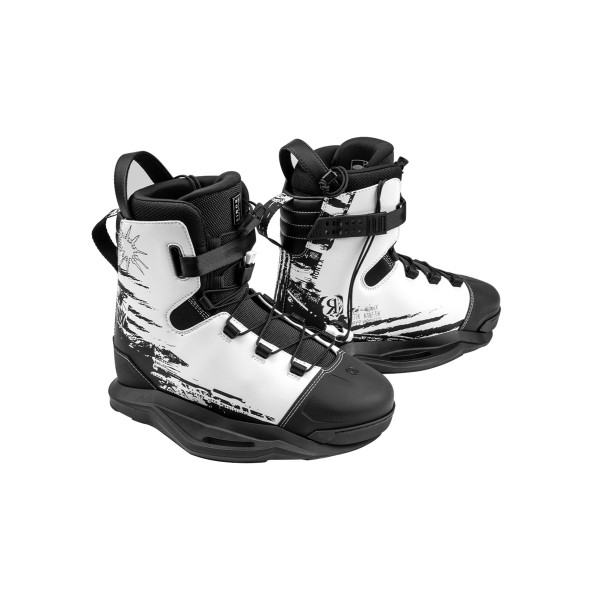ronix-kinetik-boot-2025-two.jpg